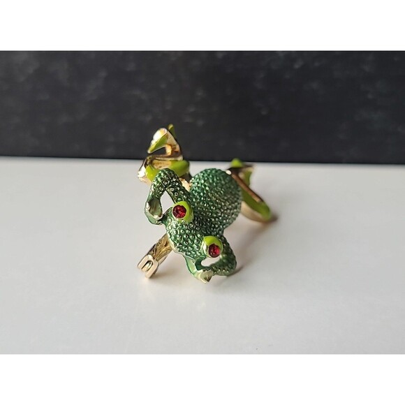 Frog Shaped Enamel and Rhinestone Gold Tone Brooch Articulated Vintage - Picture 4 of 10